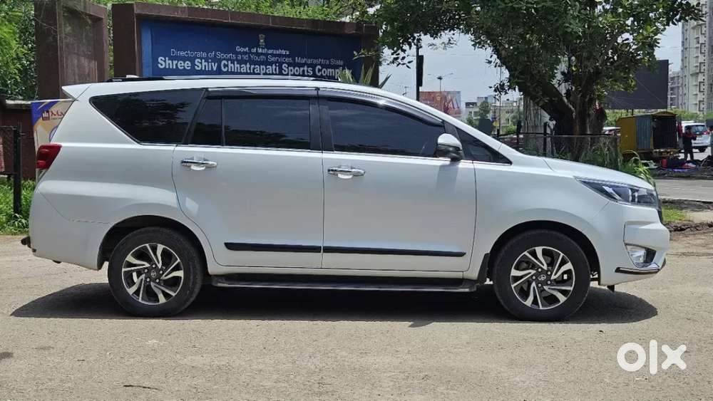 Toyota Innova Crysta [2020-ongoing] 2.4 Vx 8 Str, 2023, Diesel