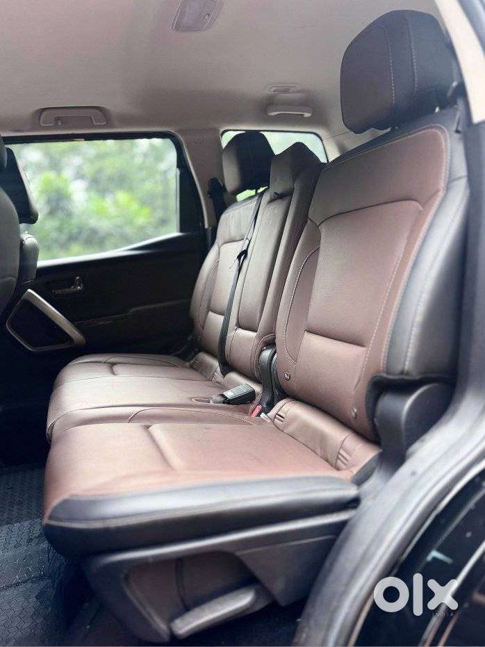 Mahindra Scorpio-n 2.0 Z8 Petrol Mt 7 Str, 2026, Petrol
