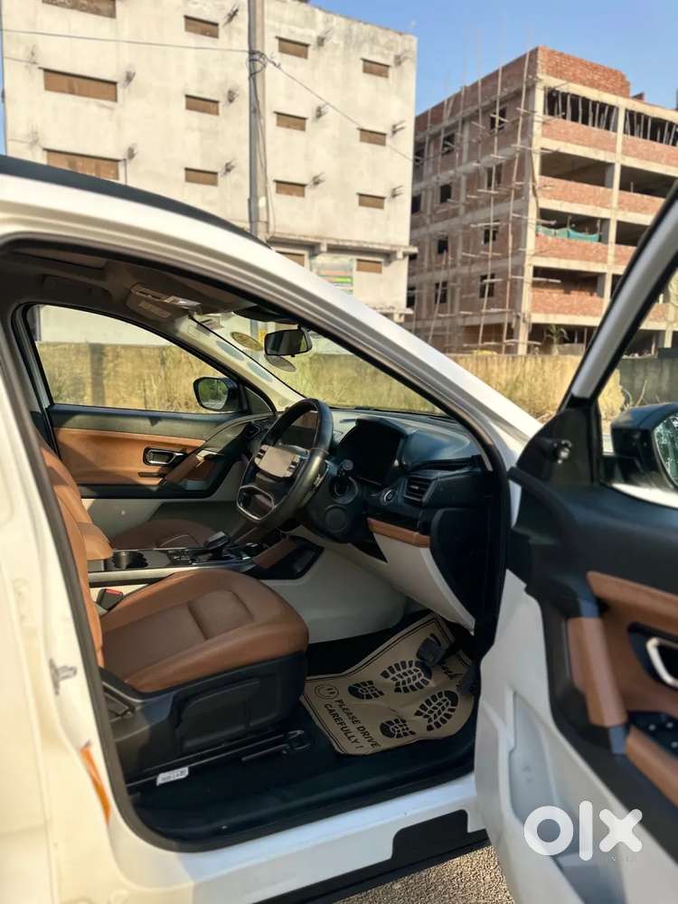 Tata Safari Adventure Plus A At, 2024, Diesel