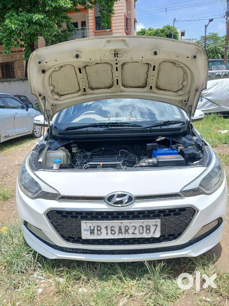 Hyundai I20 Petrol Asta Dual Tone, 2016, Petrol