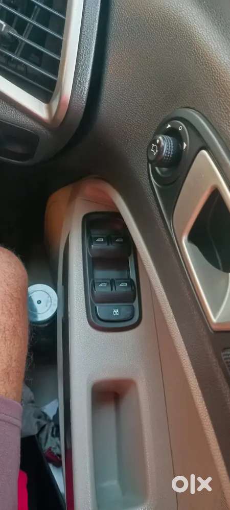 Ford Ecosport 2015 Petrol 118000 Km Driven