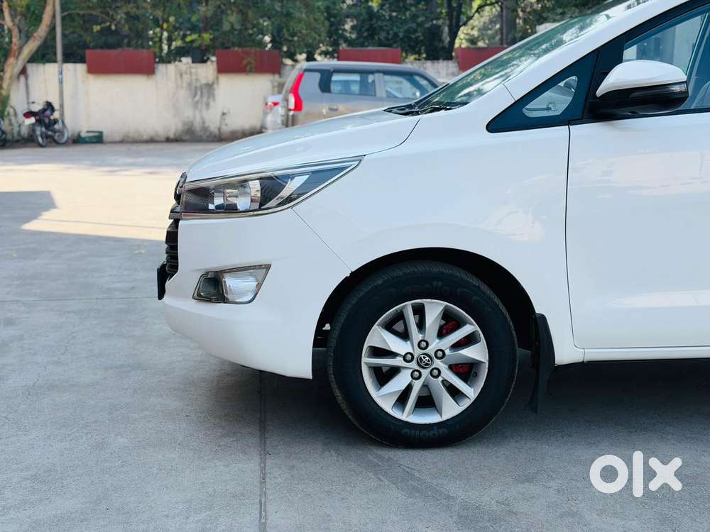 Toyota Innova Crysta 2.4 G Mt, 2019, Diesel