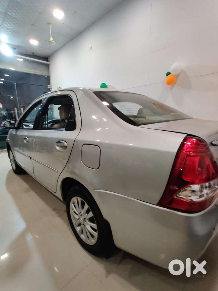 Toyota Etios 2013-2014 V, 2013, Petrol