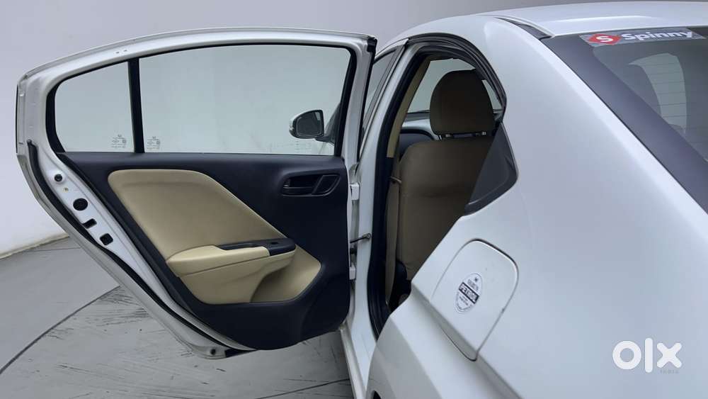 Honda City I-vtec Cvt Zx, 2015, Petrol