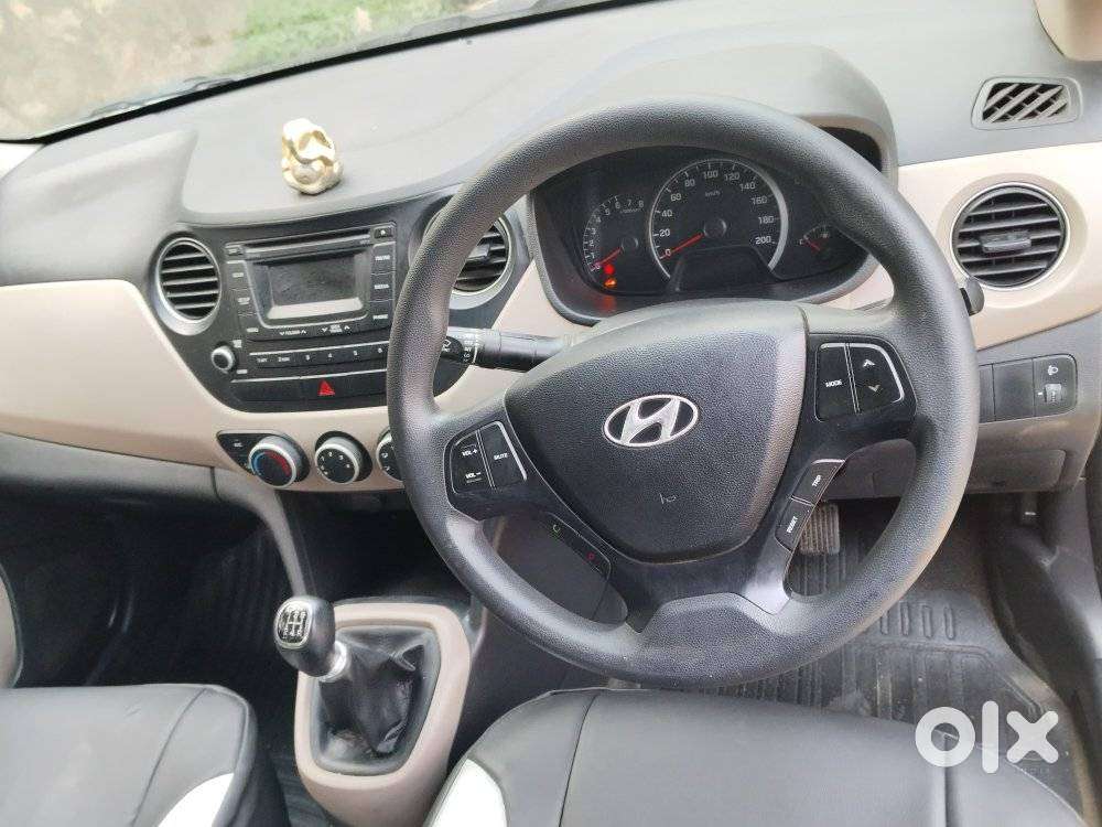 Hyundai Grand I10 2013-2016 Sportz, 2016, Petrol