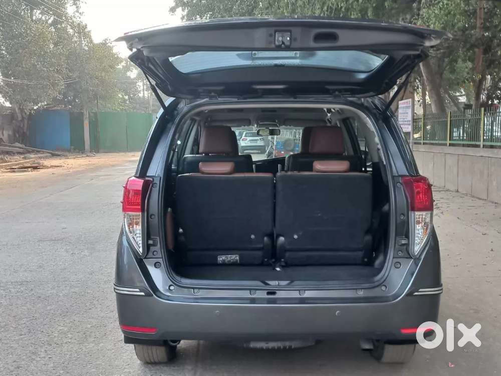 Toyota Innova Crysta 2.8 Zx At 7 Seater, 2019, Diesel