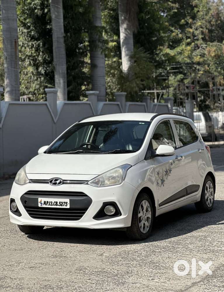 Hyundai Grand I10 1.2 Kappa Sportz Option, 2016, Cng & Hybrids