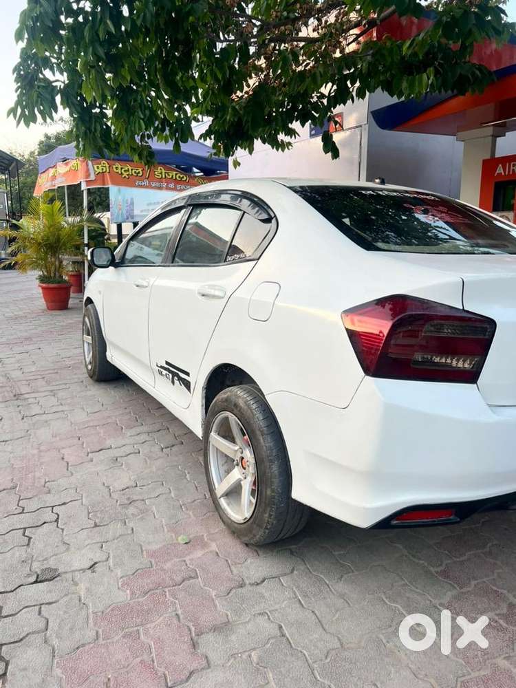 Honda City 2013 Cng & Hybrids Well Maintained