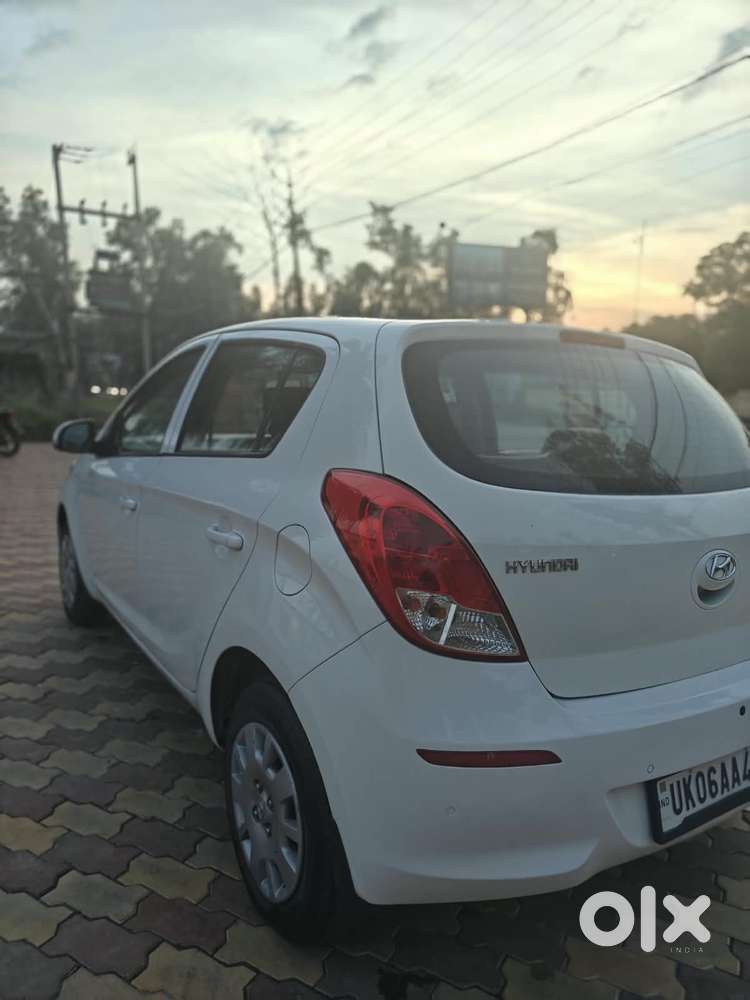 Hyundai I20 Petrol Cvt Magna Executive, 2013, Petrol