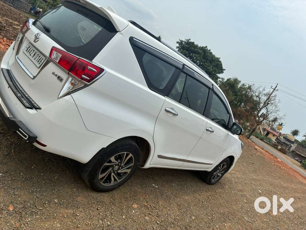 Toyota Innova Crysta 2018