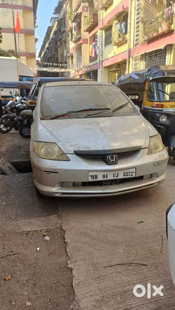 Honda City 2005 Cng & Hybrids 180000 Km Driven
