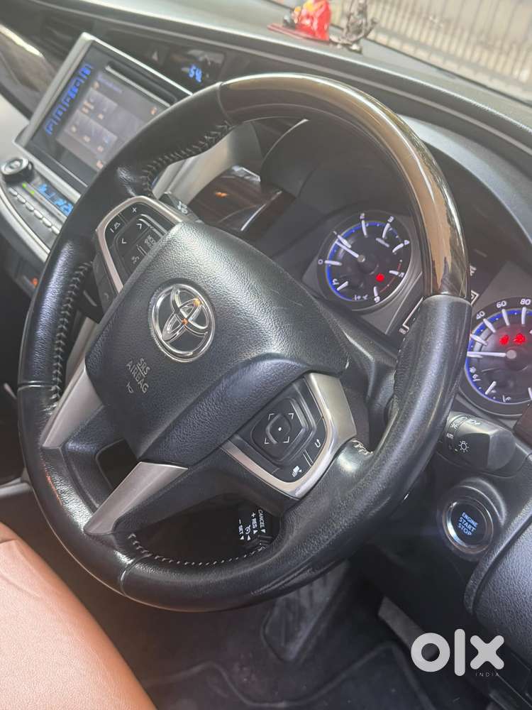 Toyota Innova Crysta 2.8z Automatic, 2017, Diesel