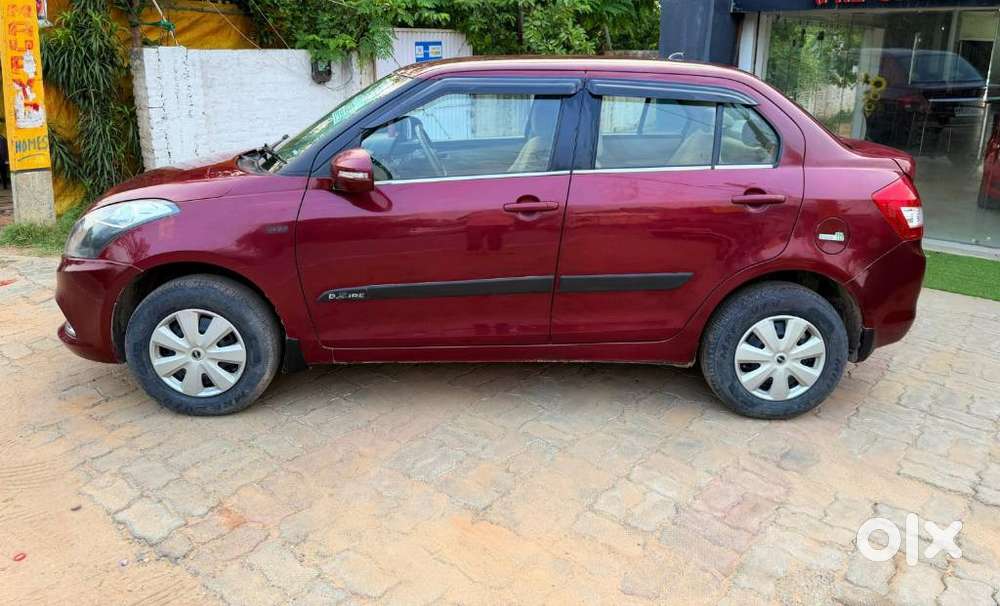 Maruti Suzuki Swift Dzire Vxi Optional, 2017, Petrol