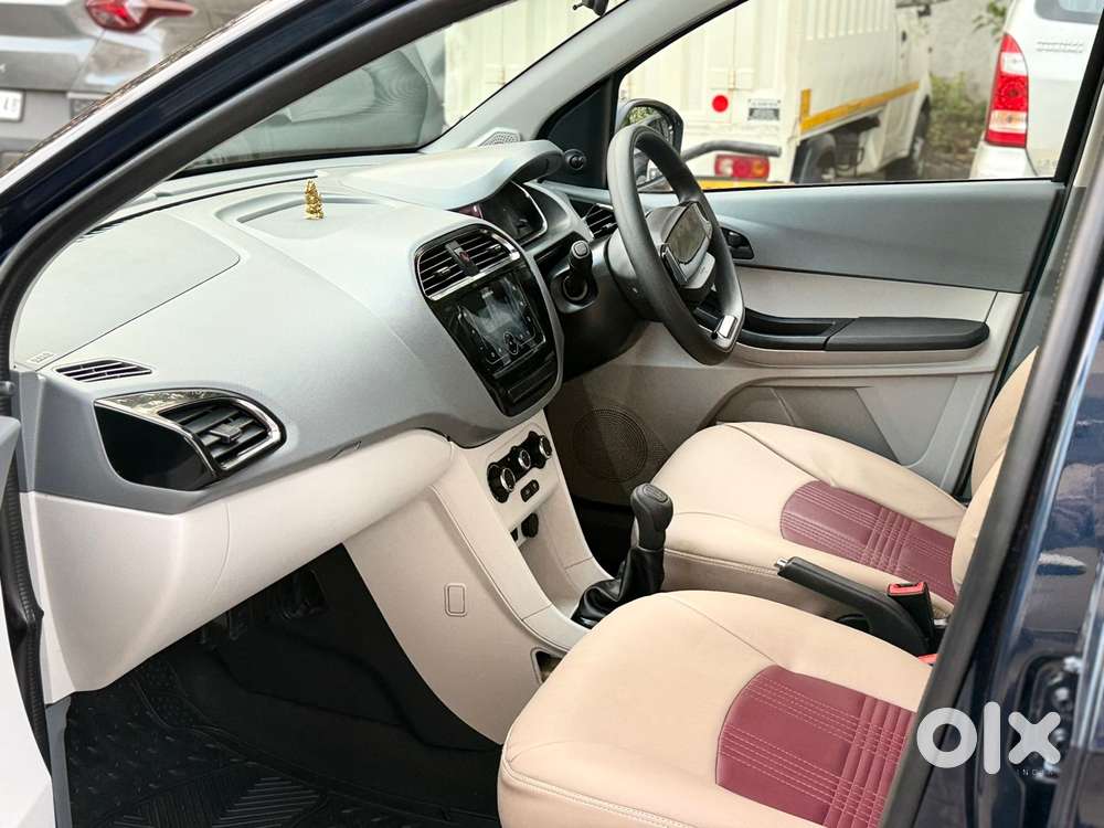 Ford Endeavour 2.2 Titanium 4x2 Mt, 2019, Diesel