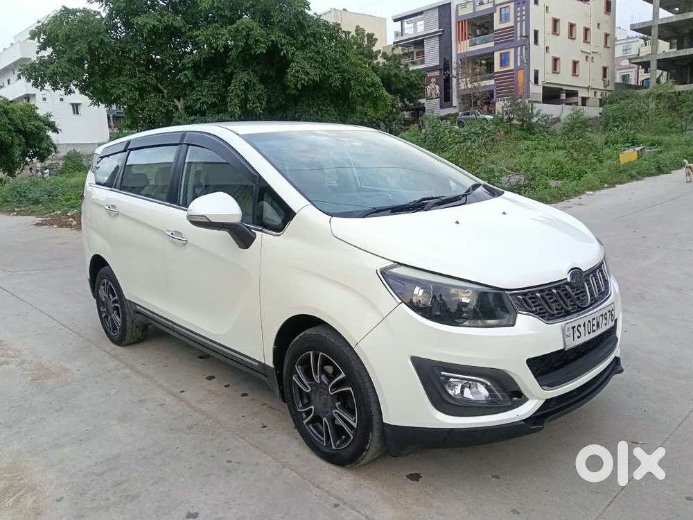Mahindra Marazzo M8, 2018, Diesel