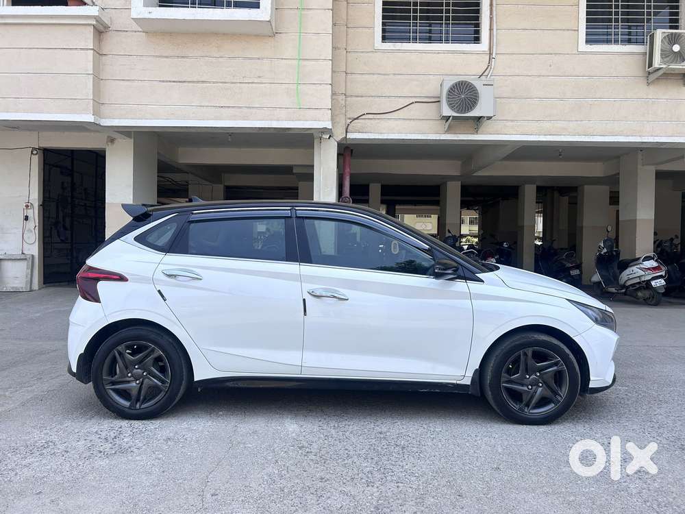 Hyundai New I20 1.2 Sportz Mt Dual Tone, 2022, Petrol