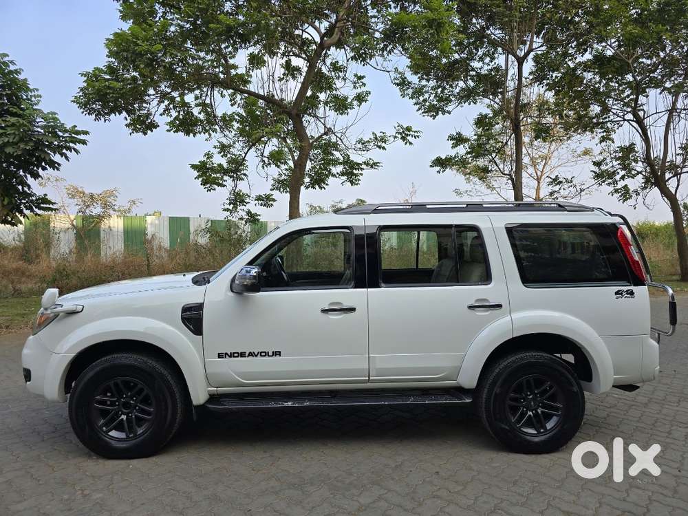 Ford Endeavour 4x4 At 3.0l