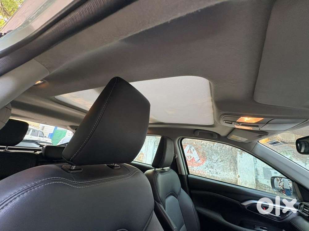 Toyota Urban Cruiser Hyryder 2023 Petrol Well Maintained