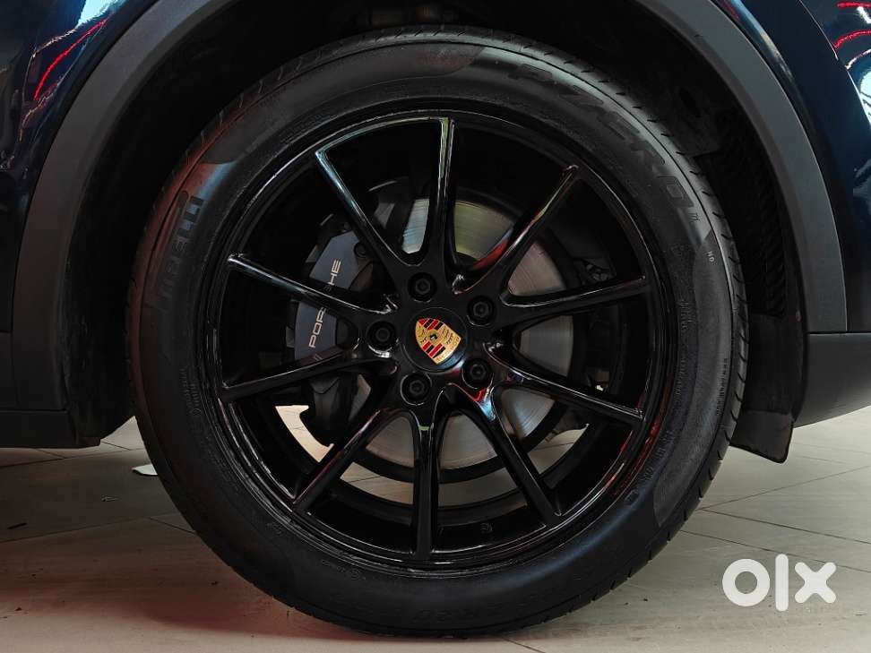 Porsche Cayenne Base, 2022, Petrol