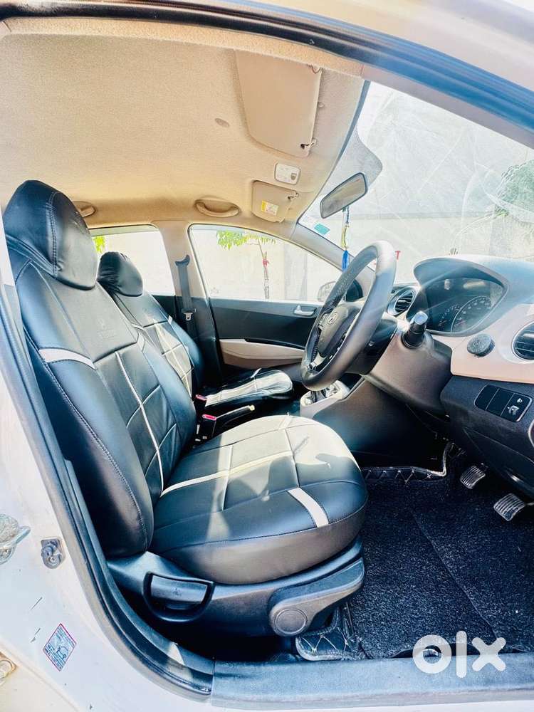 Hyundai Grand I10 Asta Option, 2017, Petrol