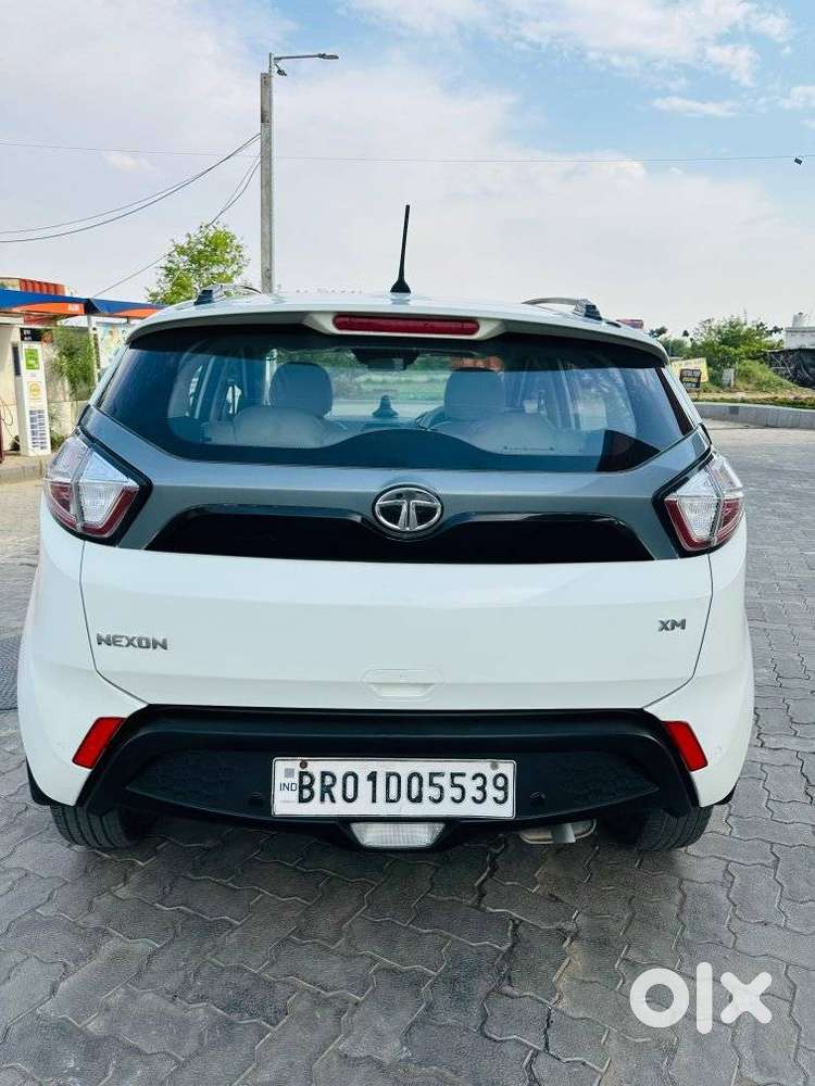 Tata Nexon 1.2 Revotron Xm, 2018, Petrol