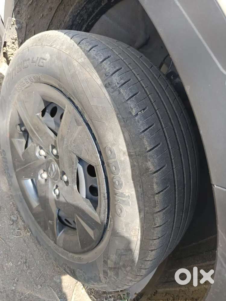 Hyundai Venue 2024 Petrol 10600 Km Driven