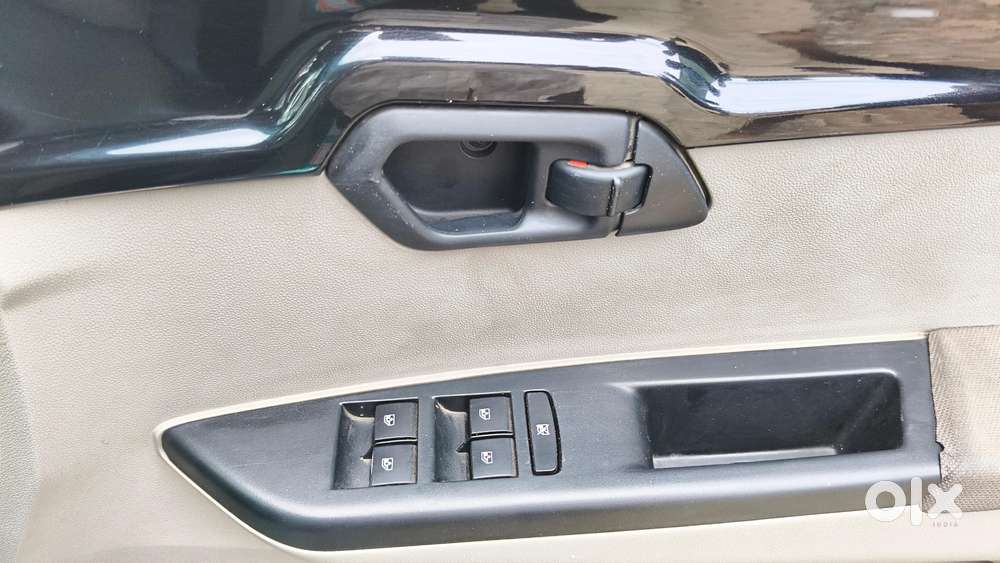 Mahindra Kuv 100 Mfalcon G80 K6 Plus, 2016, Petrol