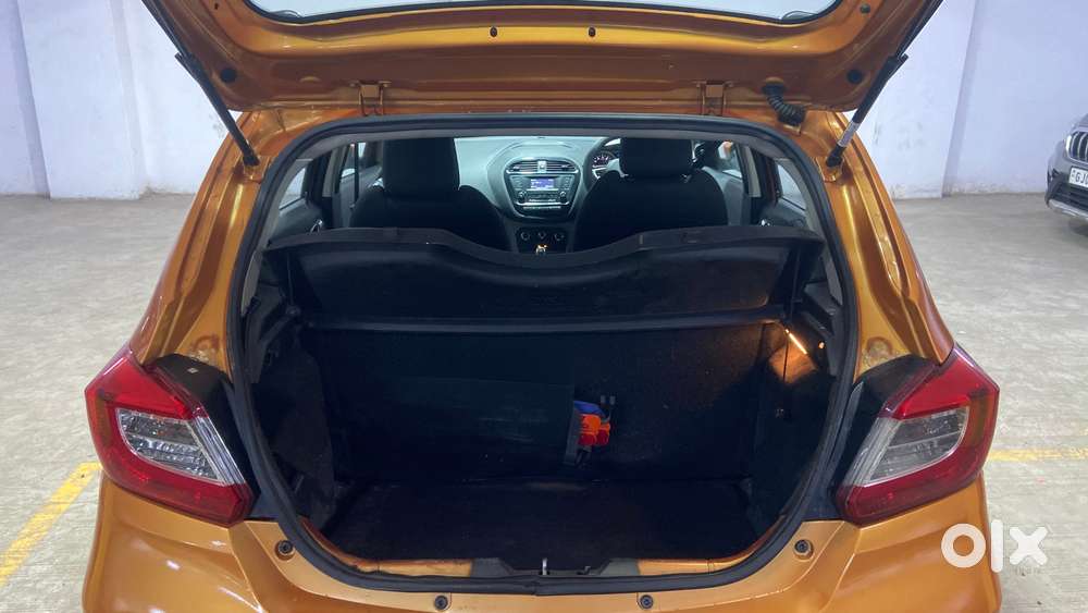 Tata Tiago 1.2 Revotron Xz, 2017, Petrol