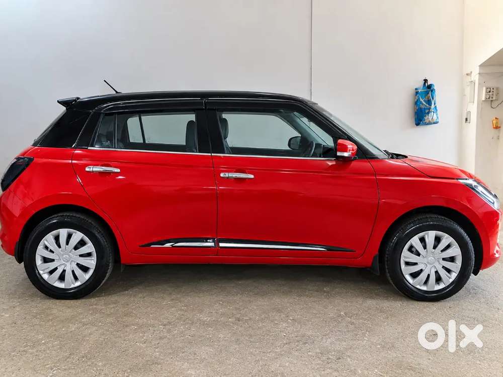 Maruti Suzuki Swift 12/2025