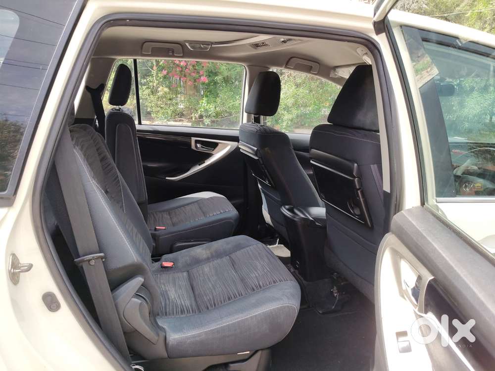 Toyota Innova Crysta 2.7 V, 2018, Petrol