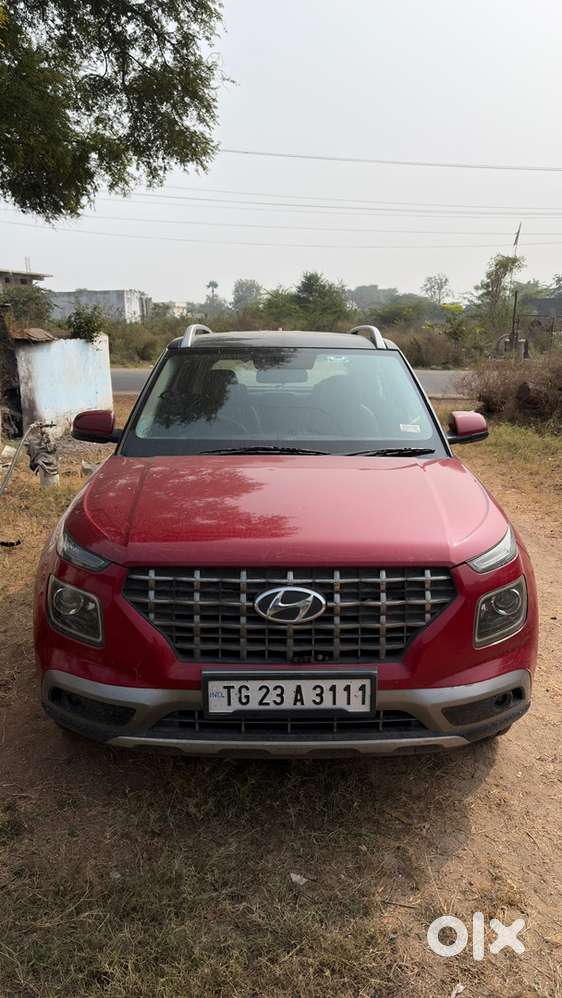 Hyundai Venue 2019 Diesel 79500 Km Driven