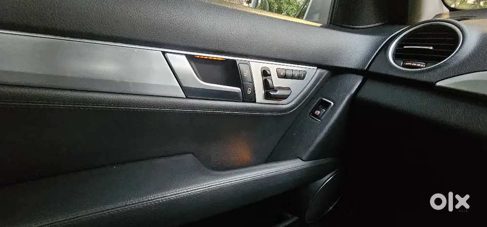 Mercedes-benz C-class 2012 Diesel 80000 Km Driven