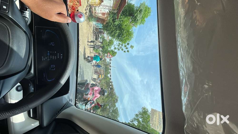 Hyundai Verna 2023 Petrol 25500 Km Driven