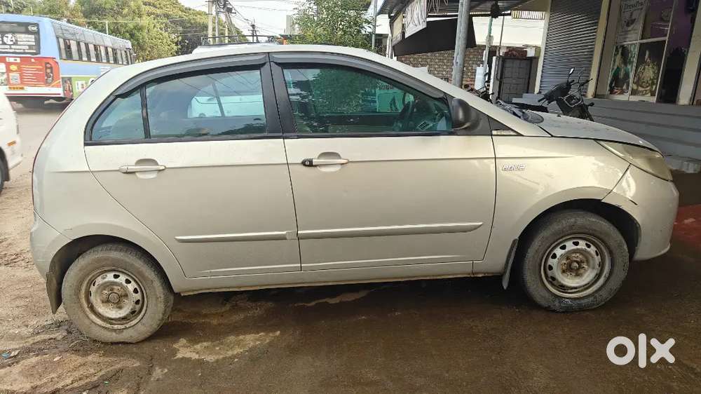 Tata Indica Vista 2011 Aura Plus