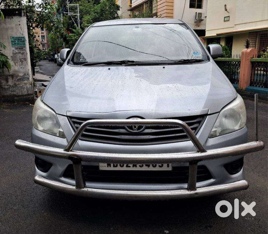 Toyota Innova 2.5 G (diesel) 8 Seater, 2016, Diesel