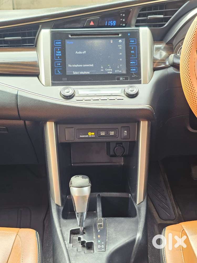 Toyota Innova Crysta 2.8z Automatic, 2017, Diesel