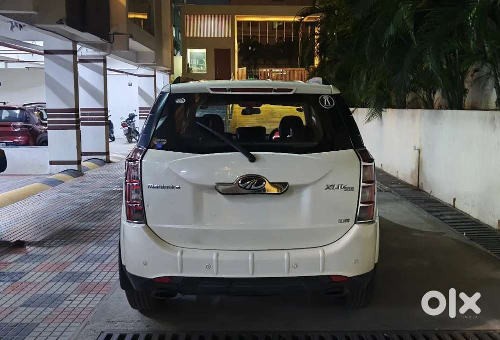 Mahindra Xuv500,dealer,cars24 And Spinny Don't Message