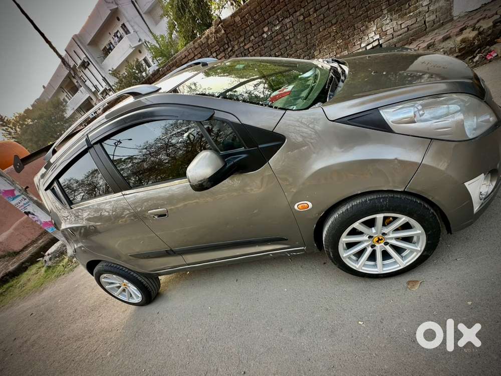 Chevrolet Beat Petrol 2012