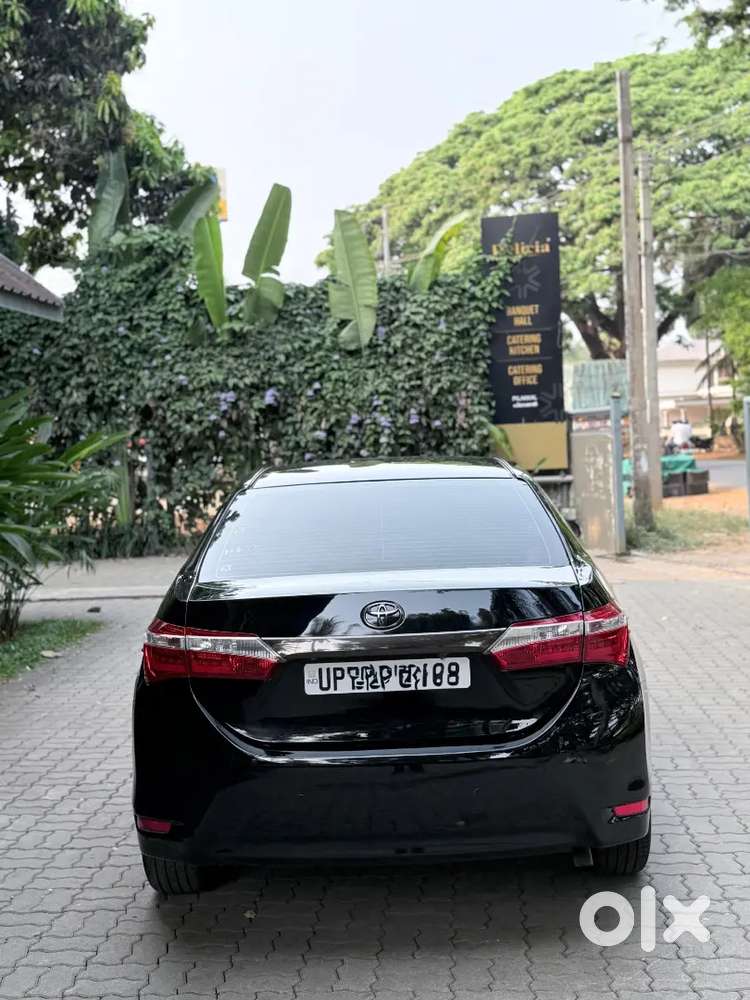 Toyota Corolla Altis 2015