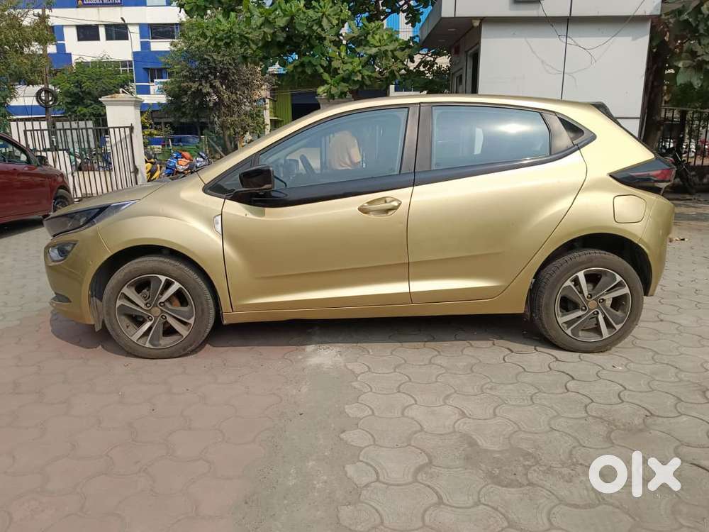 Tata Altroz 1.2 Xz Plus Petrol, 2022, Petrol