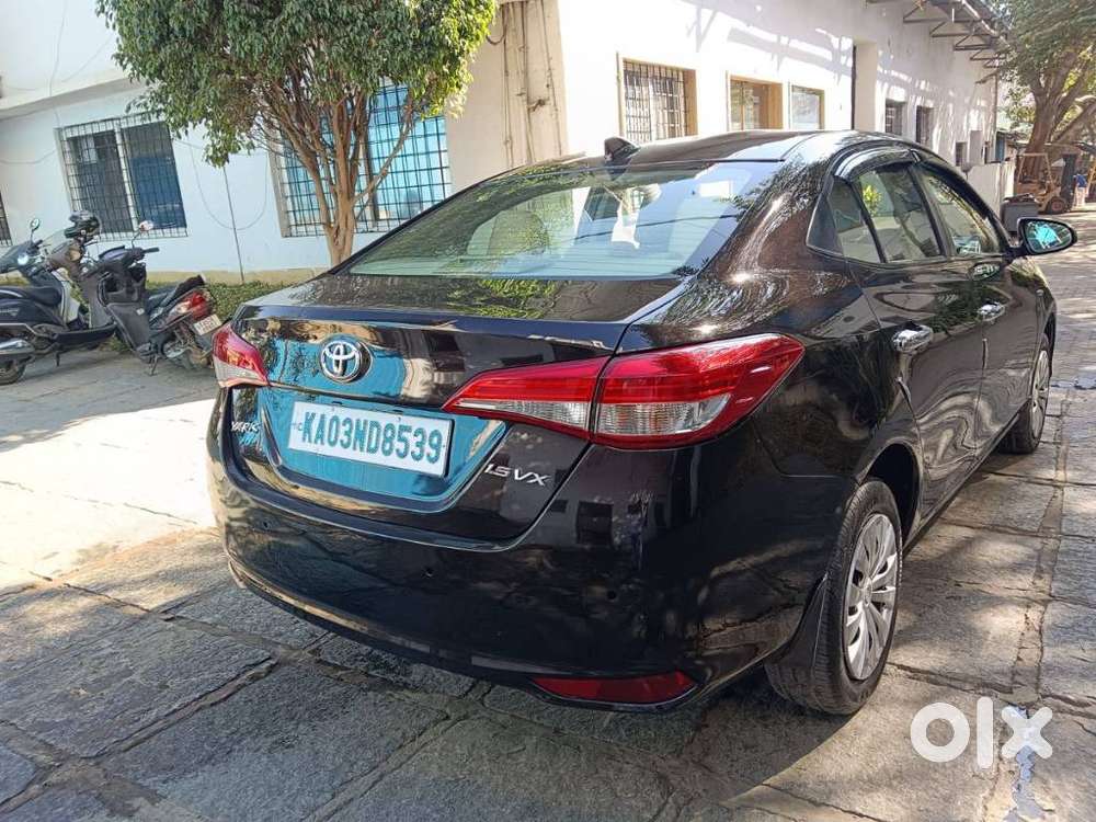 Toyota Yaris J Cvt, 2018, Petrol