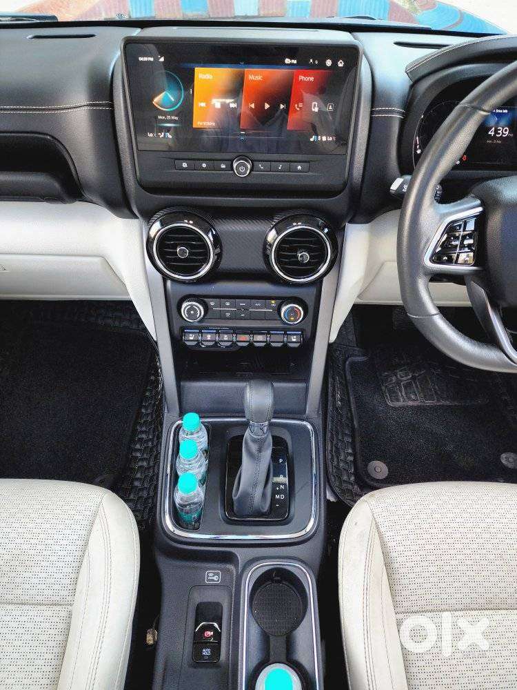 Mahindra Thar Roxx Ax7l Rwd At, 2025, Petrol