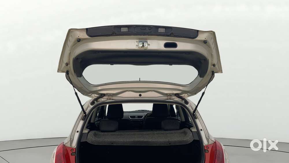 Maruti Suzuki Swift Zxi, 2015, Petrol