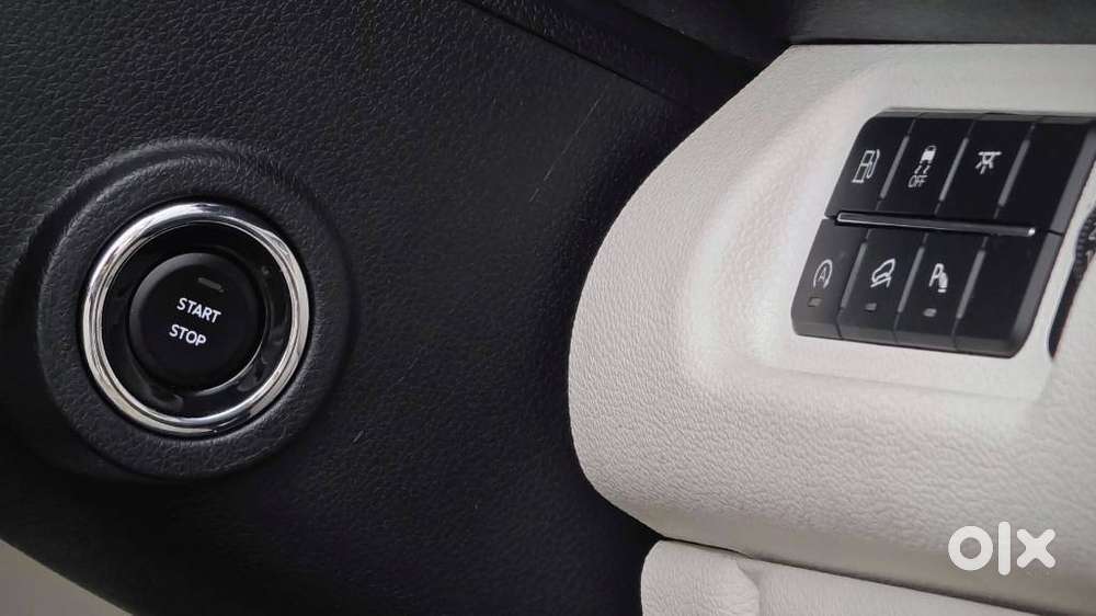 Mahindra Thar Roxx Mx5 Petrol At 2wd, 2025, Petrol