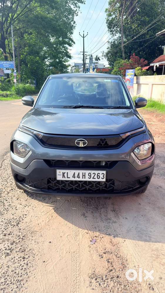 For Sale: 2023 Tata Punch Adventure 1.2 Petrol Amt Bs6 Phase 2