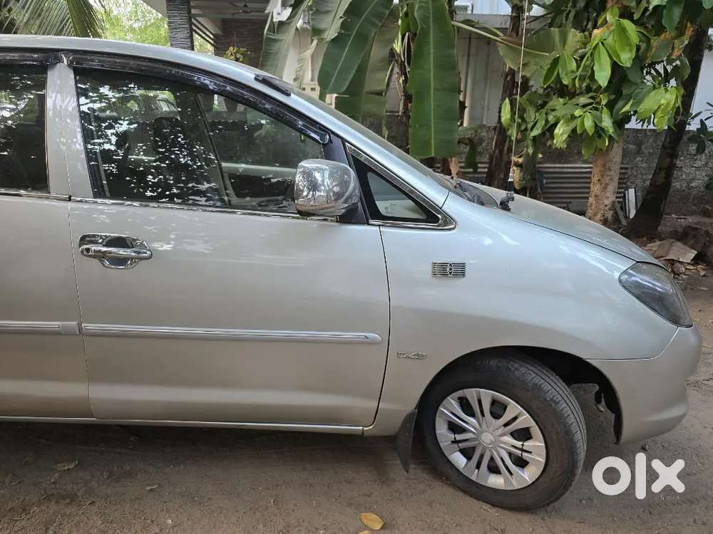 Toyota Innova 2005 Diesel 180000 Km Driven