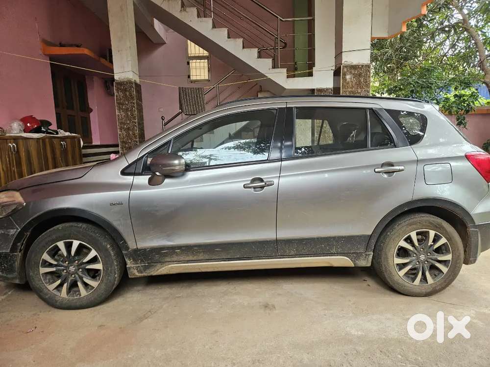 Maruti Suzuki S-cross Smart Hybrid Zeta
