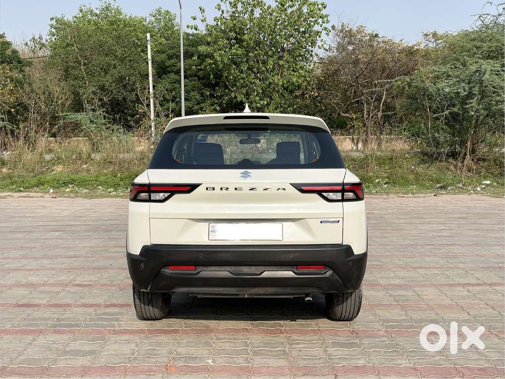 Maruti Suzuki Brezza 1.5 Vxi Smart Hybrid, 2023, Petrol
