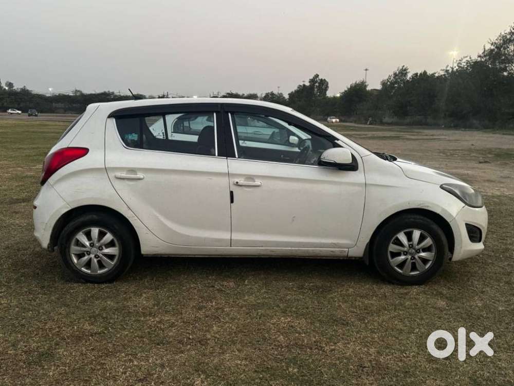 Hyundai I20 Sportz 1.2 Bs-iv, 2013, Petrol