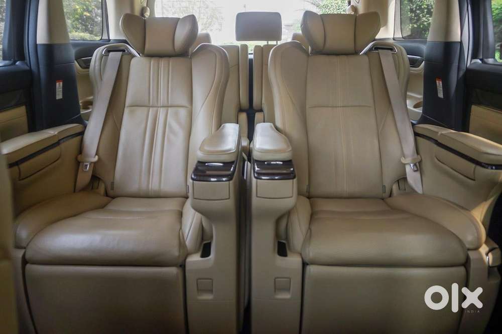 Toyota Vellfire 2.5 Hybrid, 2021, Petrol